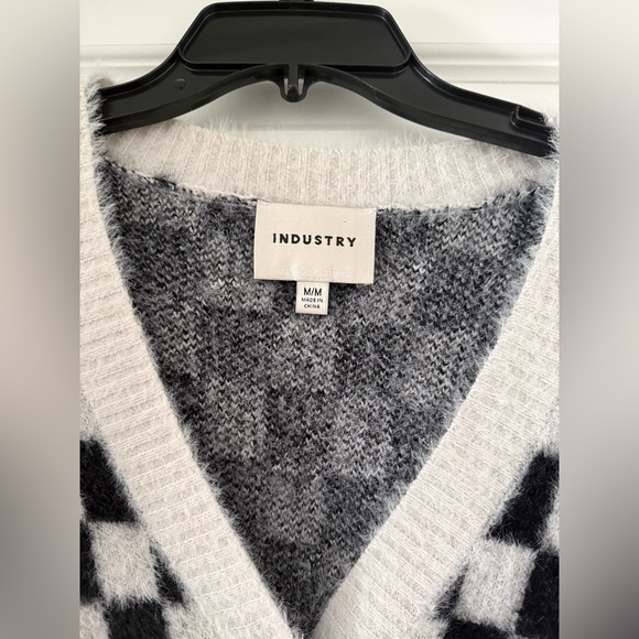 Industry Black & White Checkered Women's Crop Sweater M - Picture 2 of 3